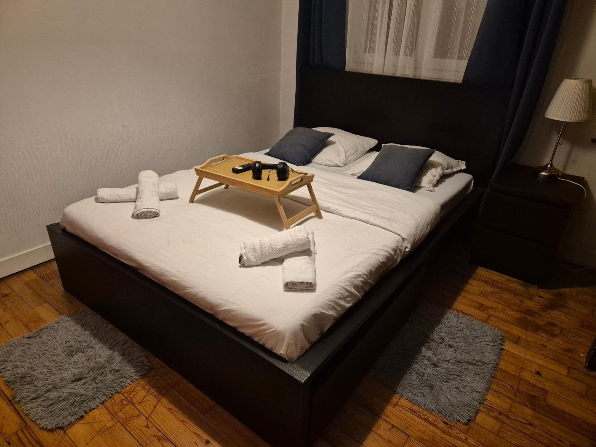 Maison Pour 11 Personnes Max Tv Dans Les 4Chambres Brest Exterior photo